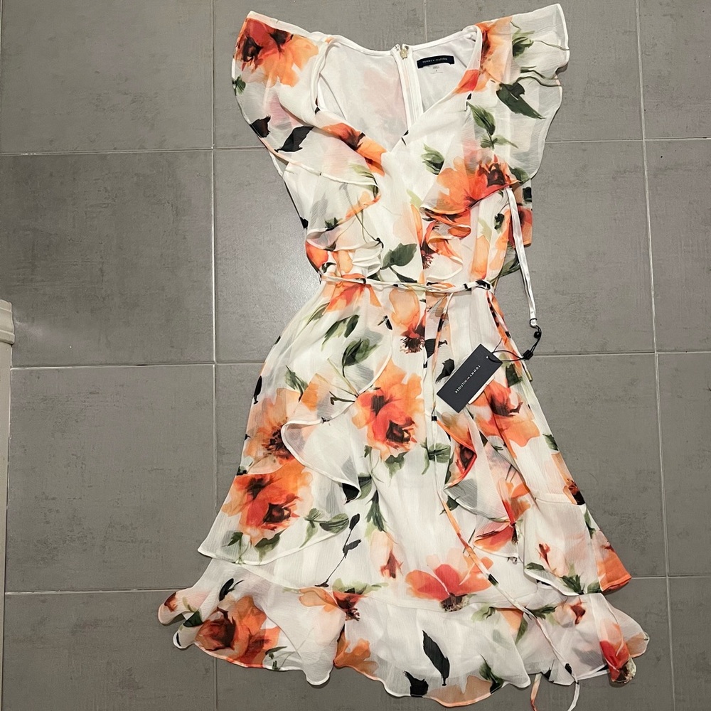 Tommy Hilfiger | 4 | white & orange